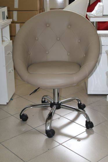 Chaise robuste
